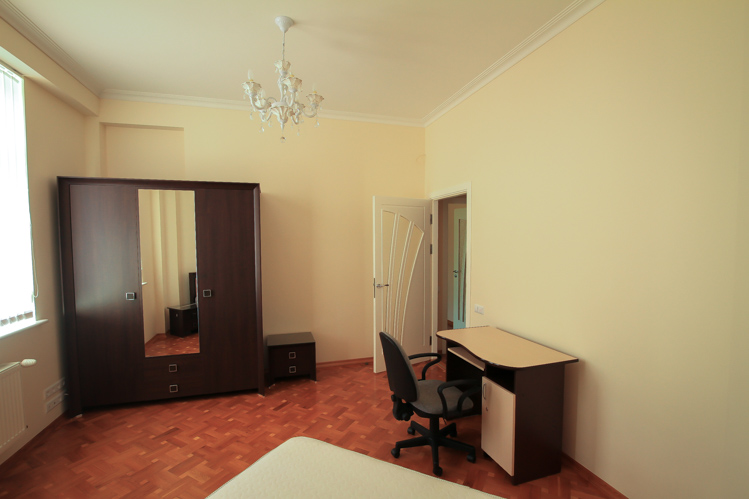 Gorgeous Residence is a 3 rooms apartment for rent in Chisinau, Moldova